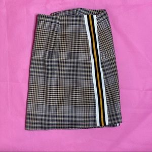 Plaid Urban Outfitters skirt